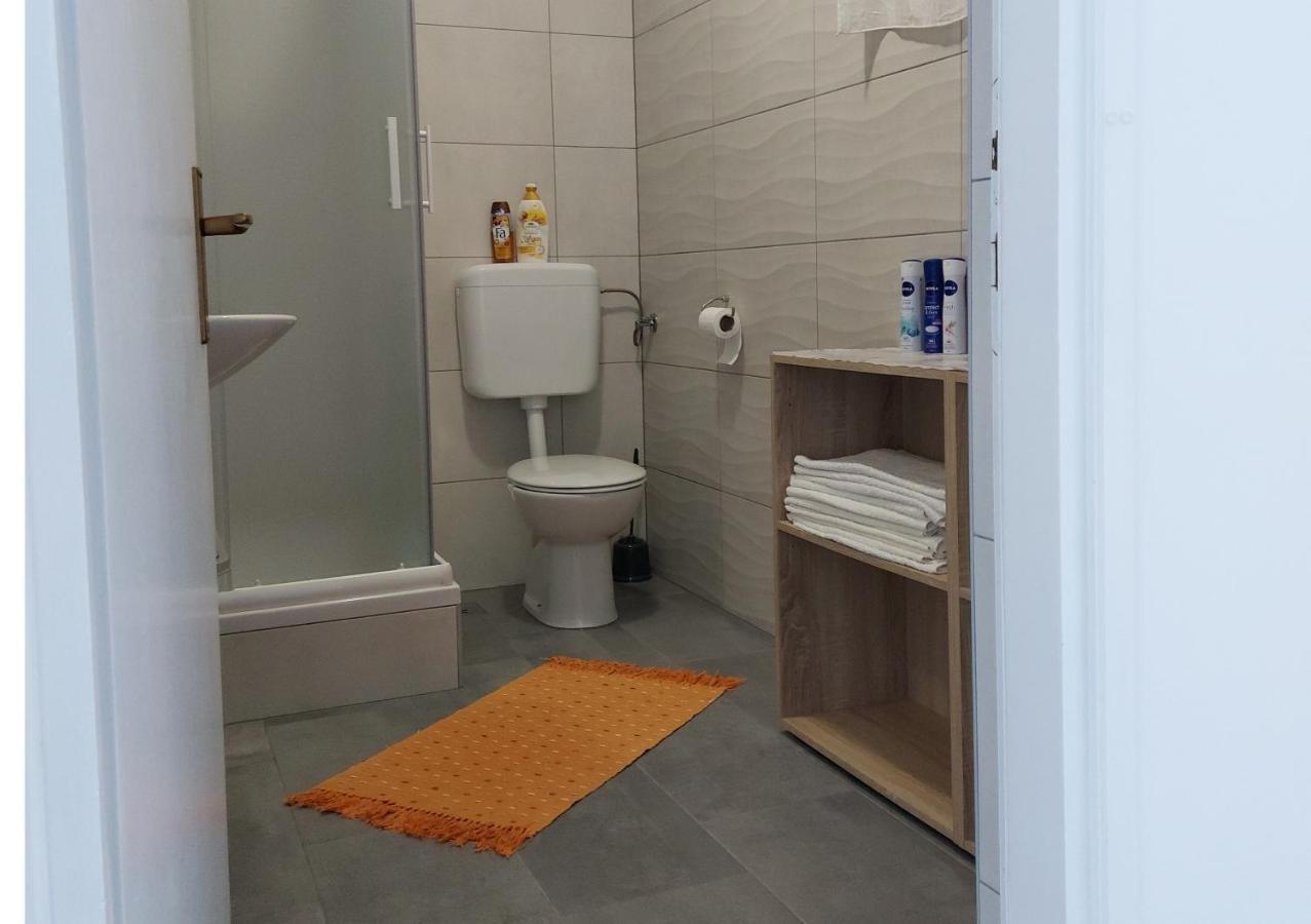 Apartmani Mare نوفي فينودولسكي الغرفة الصورة