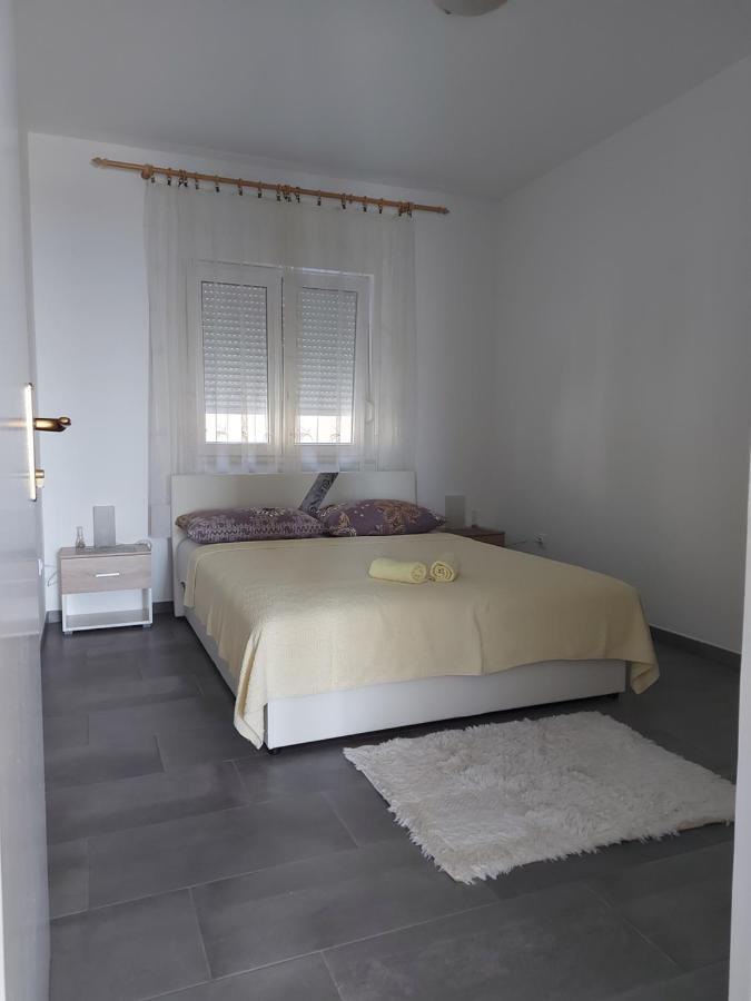 Apartmani Mare نوفي فينودولسكي المظهر الخارجي الصورة